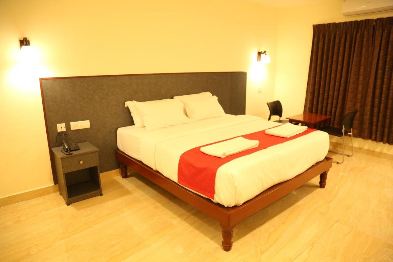 Hotel Sera Grand Chennai Exterior foto